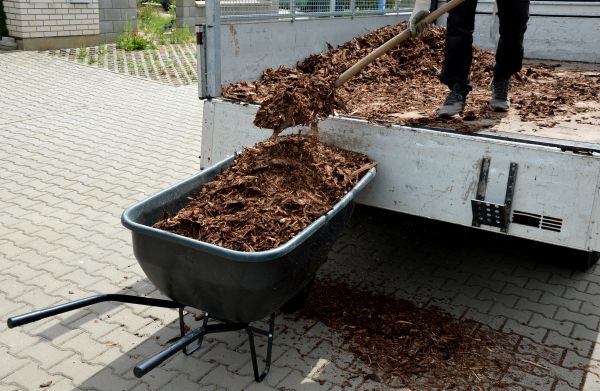 Bulk Mulch Delivery in Prescott