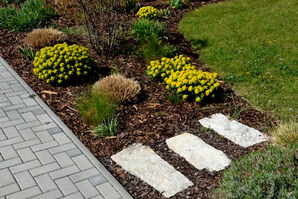 Garden Mulch Installation in Prescott